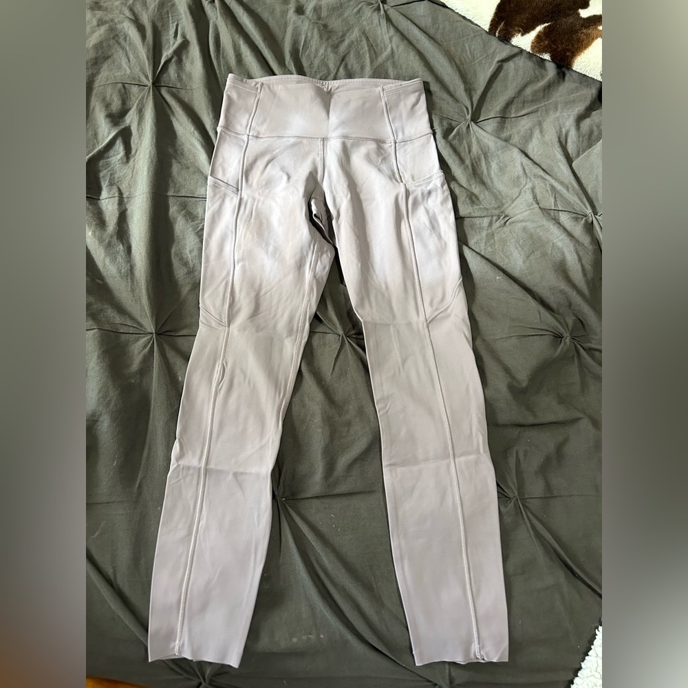 Lululemon leggings size 6 25” mauve color